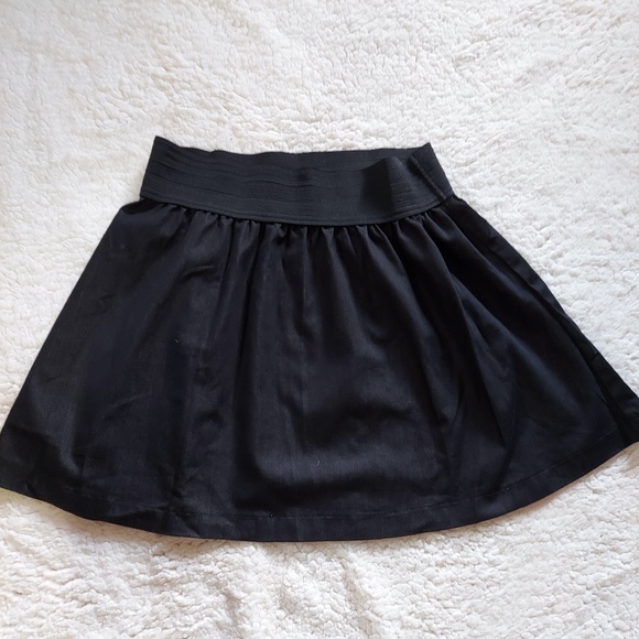 SOLD Black Skater Mini Skirt XL - Picture 1 of 5